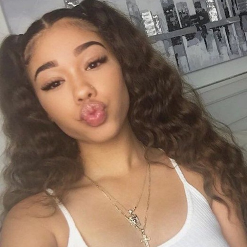 Meet your Posher, Alana